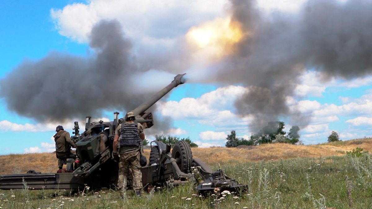 Ukrajina Rusy z Chersonu vystřílí těžko. Musí je přinutit ke kapitulaci